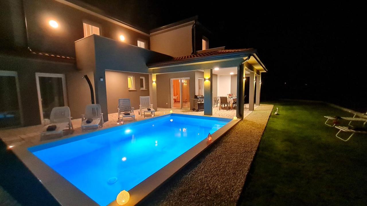 Villa Robert Kastelir Exterior photo